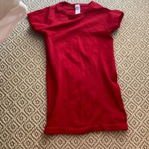 Red avivva top